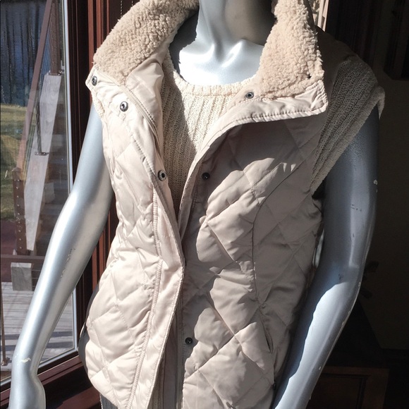 Kenneth Cole Reaction Puffer Vest. Size M. EUC. - Picture 13 of 16